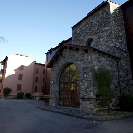 Apartamento Con Jardin - Montana Park Enveitg Bagian luar foto