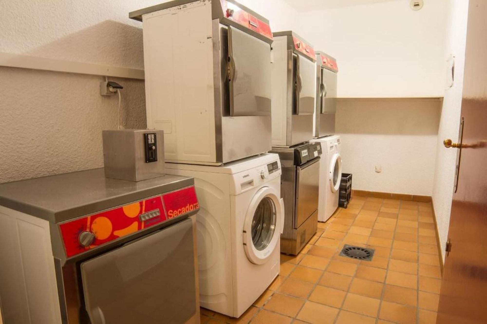 Apartamento Con Jardin - Montana Park Enveitg Bagian luar foto