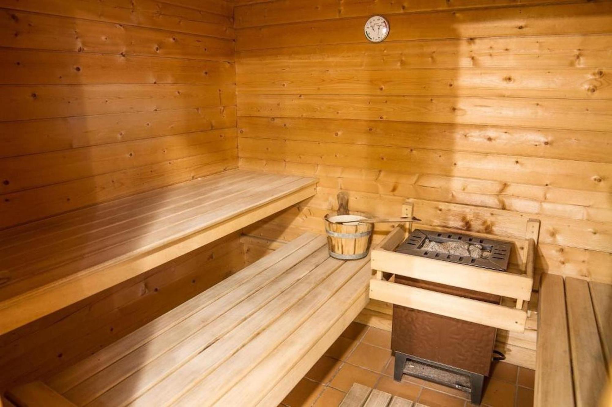 Apartamento Con Jardin - Montana Park Enveitg Bagian luar foto