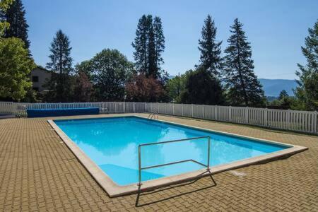 Apartamento Con Jardin - Montana Park Enveitg Bagian luar foto
